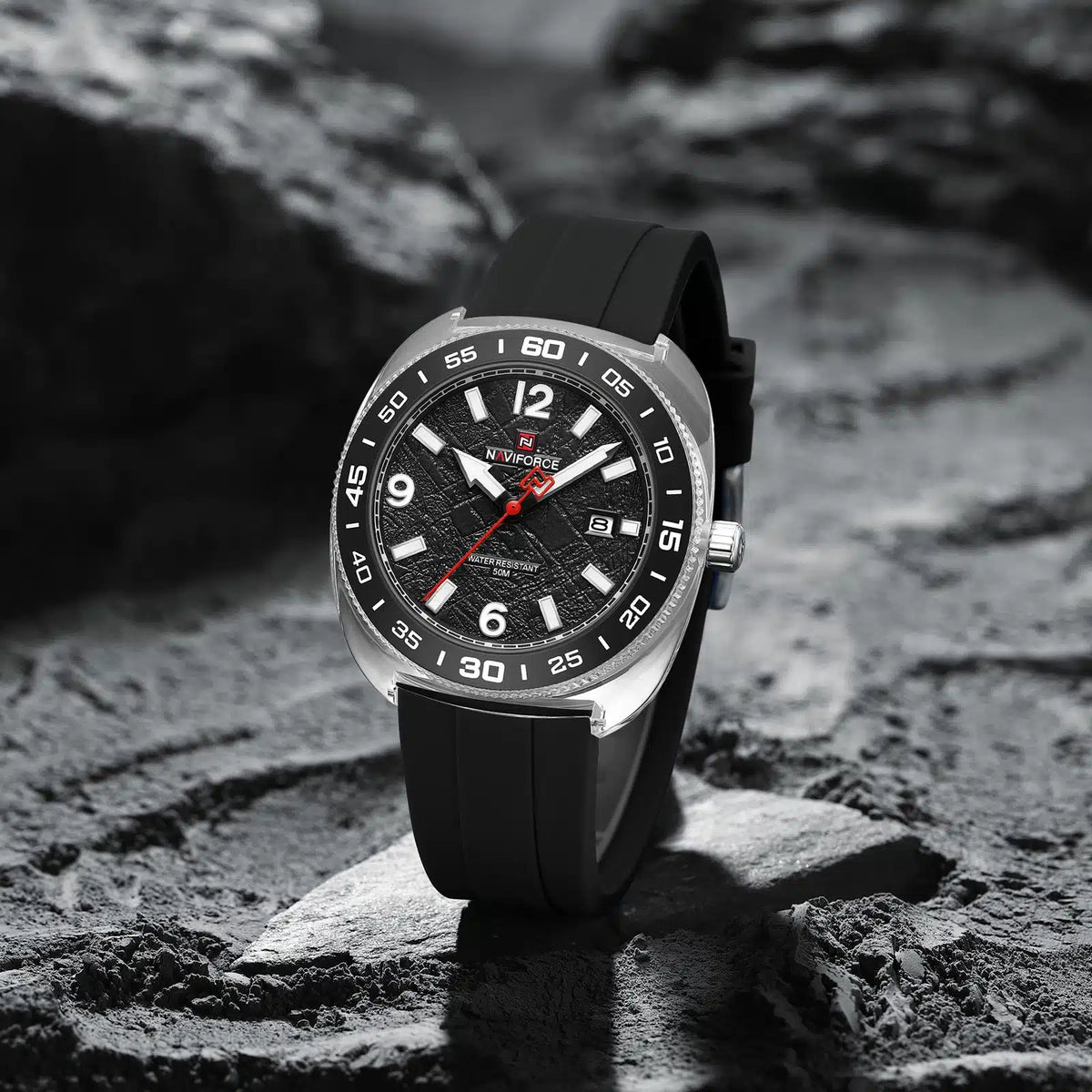 Naviforce NF-7132 Textured Dial Sport Watch
